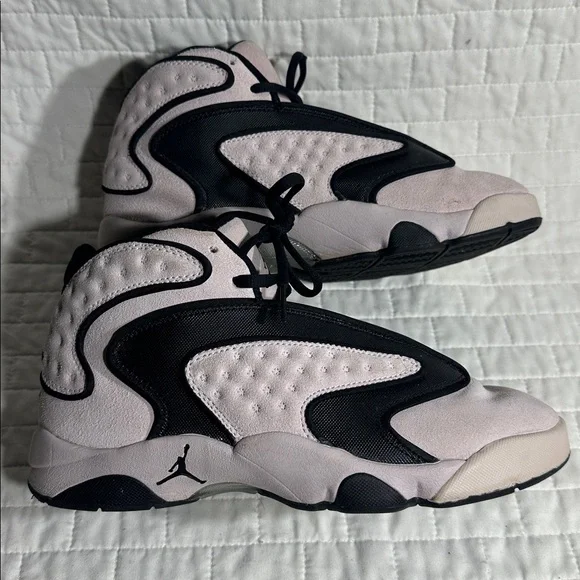 Nike Air Jordan OG "Barely Rose" sneakers - Picture 2 of 8